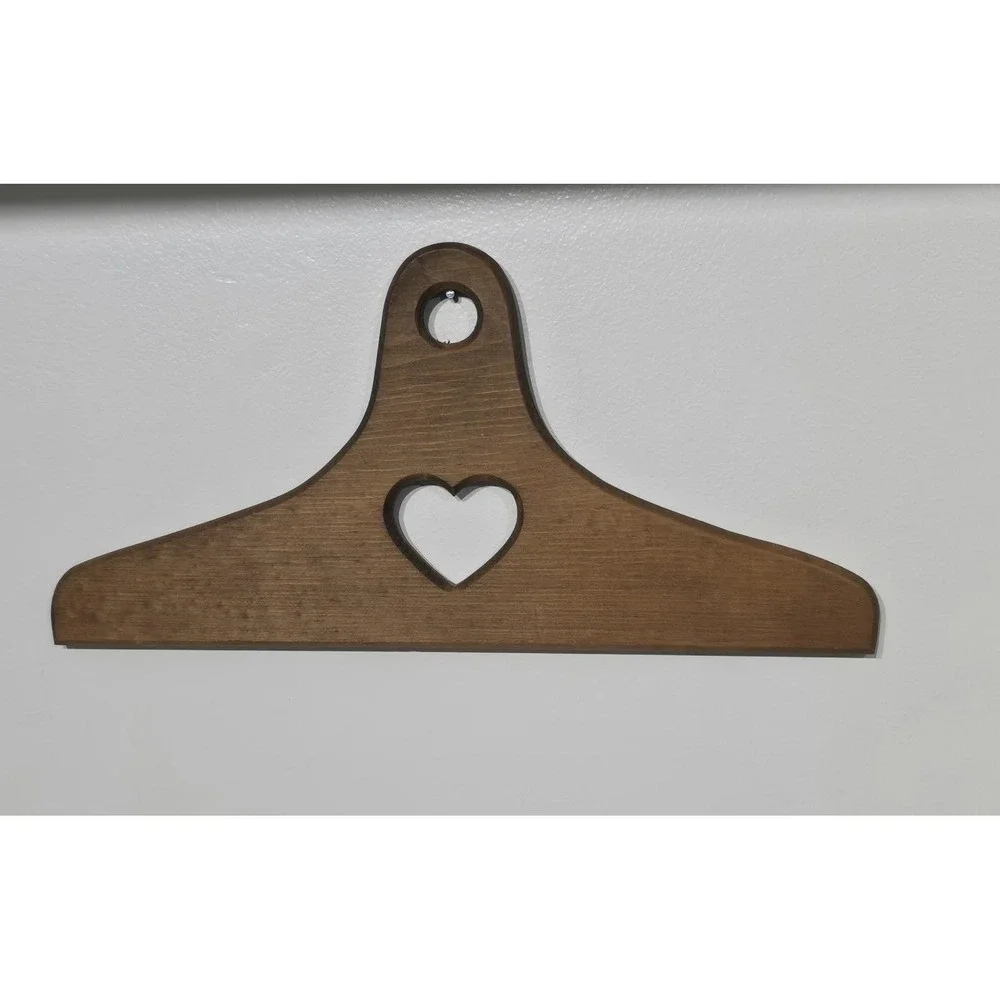 VTG Hand Cut Heart Wooden Clothes Hanger for Peg Rack Country Farmhouse Folk Art
